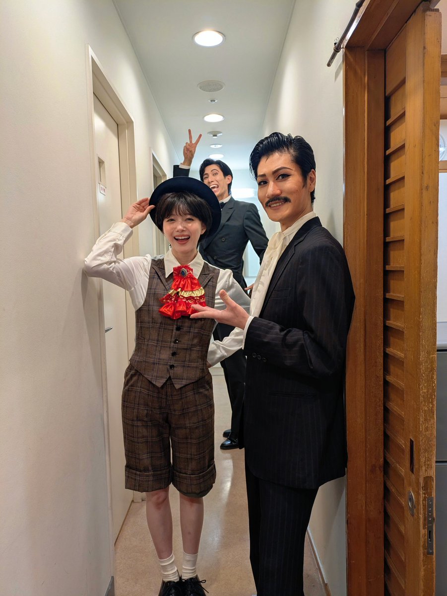 yusukeee_0716's tweet photo. #シーボルト父子伝2026 2日目ありがとうございました✨✨

誇組が千穐楽でした.
おめでとうございます🎉
#市川美織 さん #安田聖愛 さん #東雲れいか さん
お疲れさまでした✨
真ん中にそびえ立つ背が高い #徳田皓己 さんは今日も一緒に闘います⚔️笑

一期一会、同じステージは二度とない.

本日7/5 14:00 大千穐楽(愛組千穐楽)

最後、行ってきます！