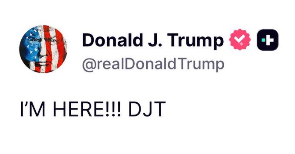 WhiteHouse's tweet photo. THE SHOW ALWAYS GOES ON. 

See you soon, patriots! https://t.co/BBOjYh5RMh
