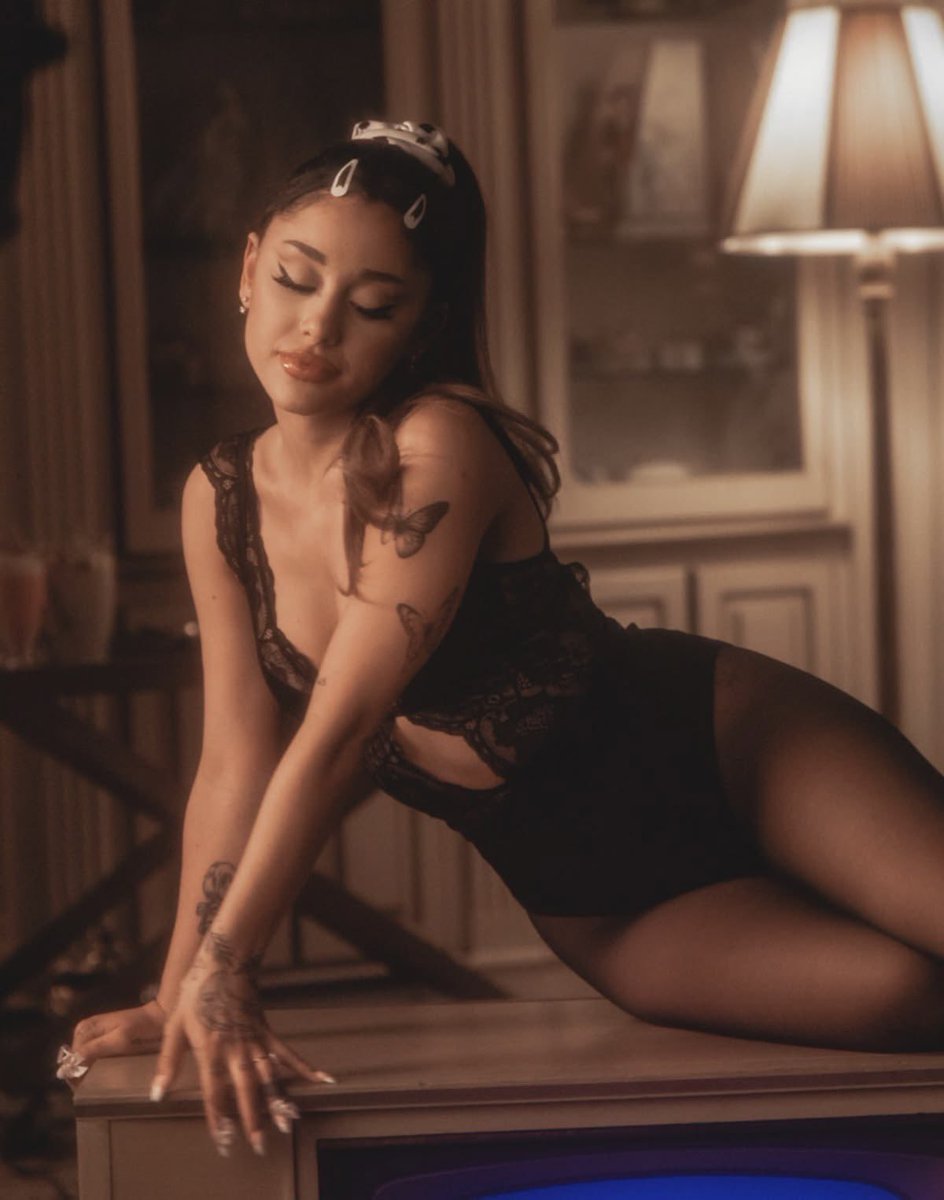 shy saw ari ౨ৎ tweet media