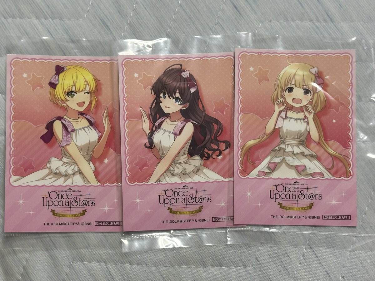 zin3og3re's tweet photo. アニメイトさんよぉ。
特典のブロマイドをキュートばっか入れるんじゃねぇ！！！！！！！💢
キュートには推しが誰1人居ねぇんだよ。

アナスタシアを出せよ！
アナスタシアをよぉ！！！！！！

あーまじいらねぇ(私はね)

(私はね？)

(私はね！？！？) https://t.co/KJfl3a5EAt