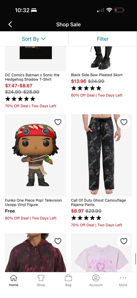 SarcasmIsland's tweet photo. Dang do people really not like #usopp from #onepiece?
#hottopic just out here giving them out https://t.co/u5jjMGCGXo