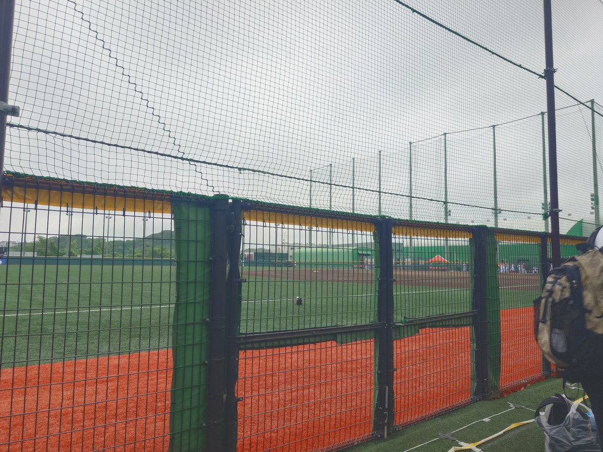 hanncu7's tweet photo. 今日は2軍戦観に来てます
無事に当日券買えてよかった
初めて来たけど内野席のこのフェンスあって見にくいけど臨場感は凄そう
終電考えたらナイターは無理なので移動しながら1軍は応援になりそう
コントレラスの初登板観たかったな https://t.co/oPXtG49IaA