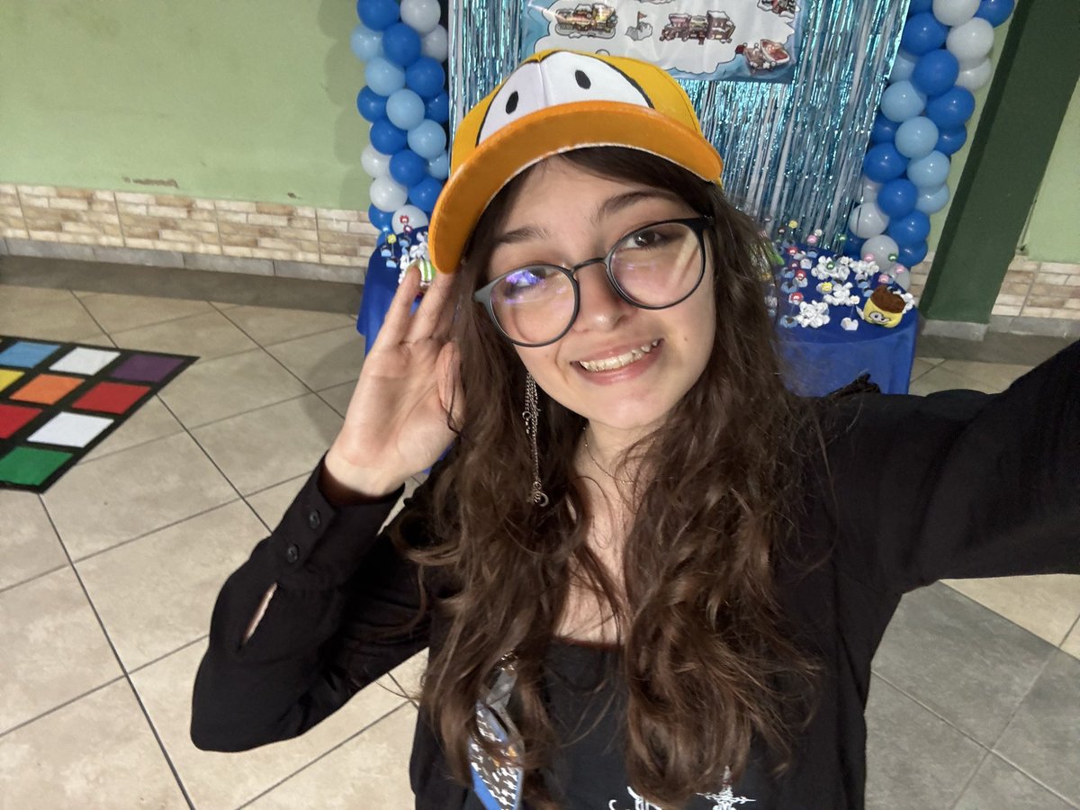 viiluize's tweet photo. fiz um aniversario muiyo legal https://t.co/QRVmX6xjfm