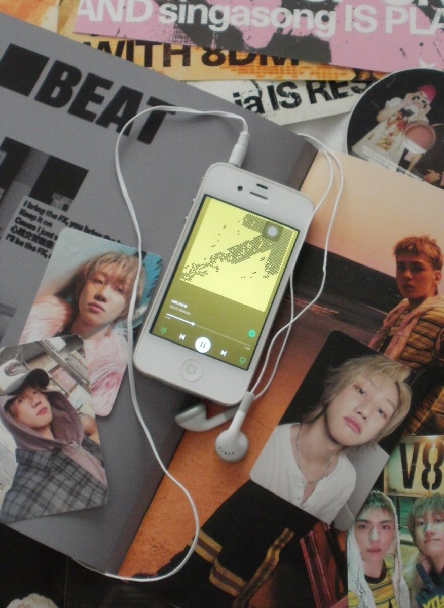 lovesgolden's tweet photo. v8 album on an iphone 4 https://t.co/EwdNBno4EW