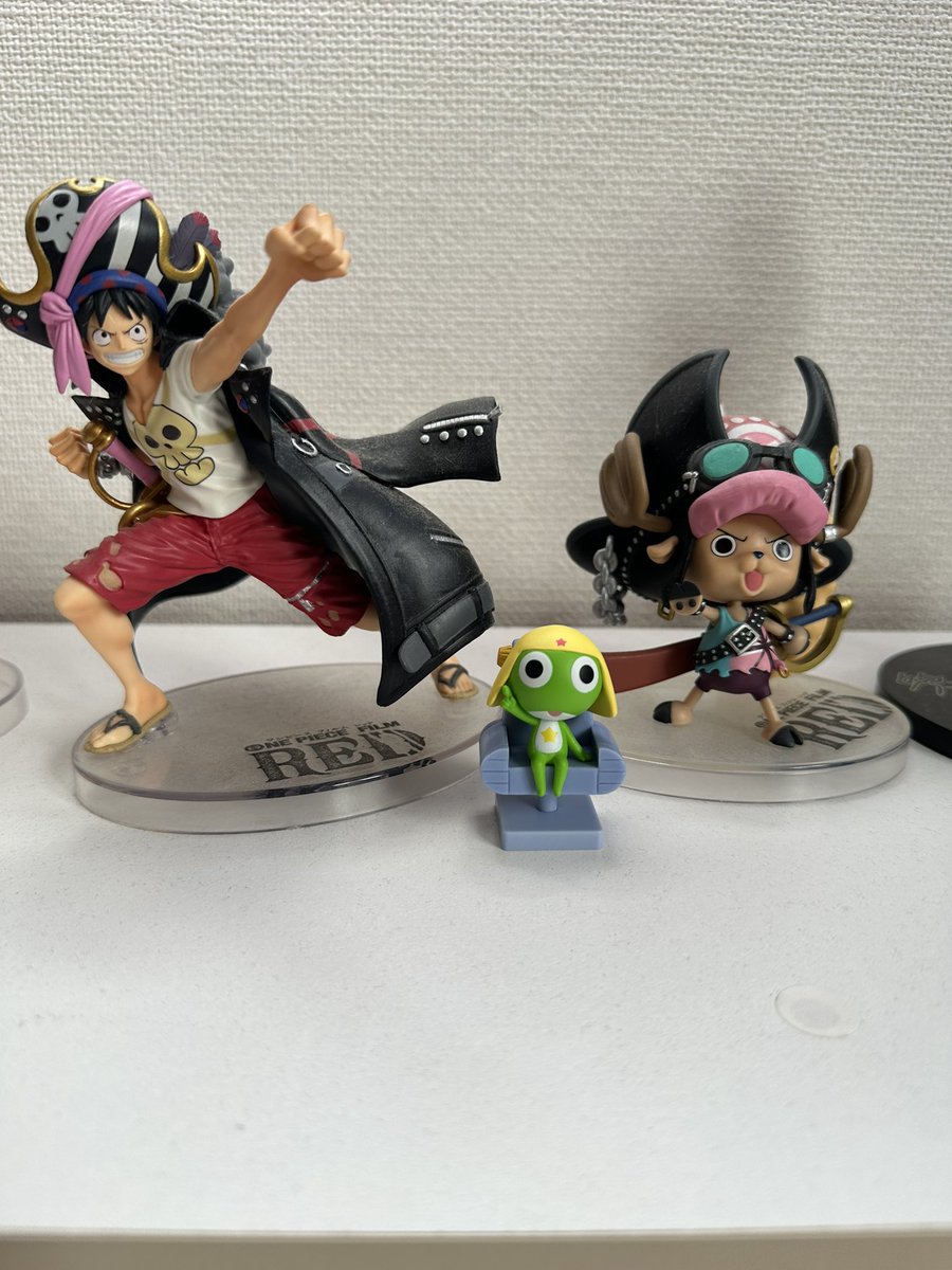 chaewosiro's tweet photo. ケロロへ
仲間増やすからもうちょっと待ってね
後ろの海賊は気にせずゆっくりしててくれ https://t.co/Vohkxors7q