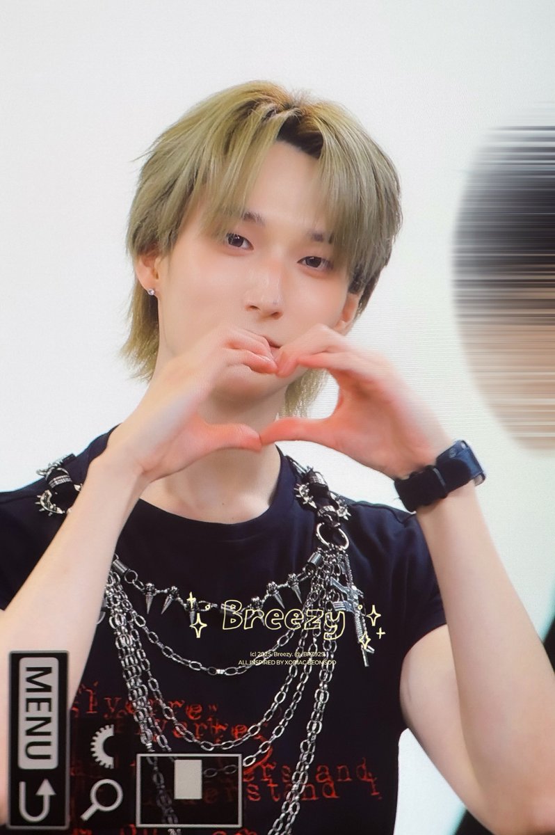 _BRZ929's tweet photo. 260704 범 슈 야 아 ~ 🤗💞

#XODIAC #소디엑 #범수 #BEOMSOO
#범수와함께하는자유시간 https://t.co/qXxYW5z3Tx