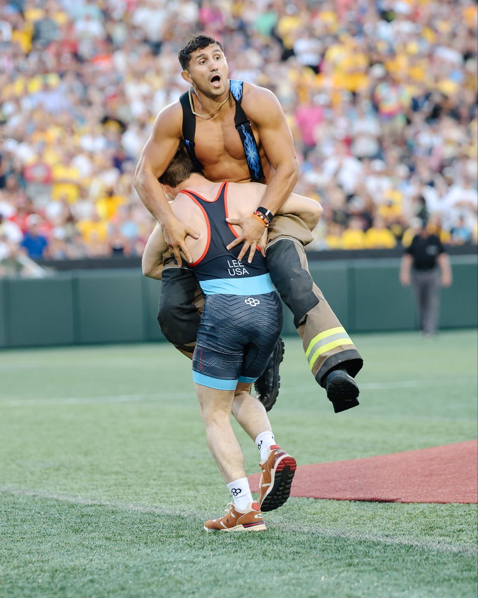 The Iowa Hawkeyes tweet media