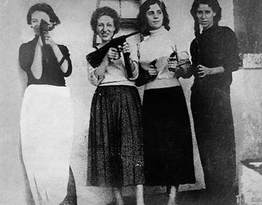 HonkIfUrHoary's tweet photo. Happy Independence Day, Algeria. May we honor the martyrs by continuing to fight for liberation of all oppressed peoples. 

“When we revolt it’s not for a particular culture. We revolt simply because, for many reasons, we can no longer breathe.” - Frantz Fanon https://t.co/3SPrtJ2I0s