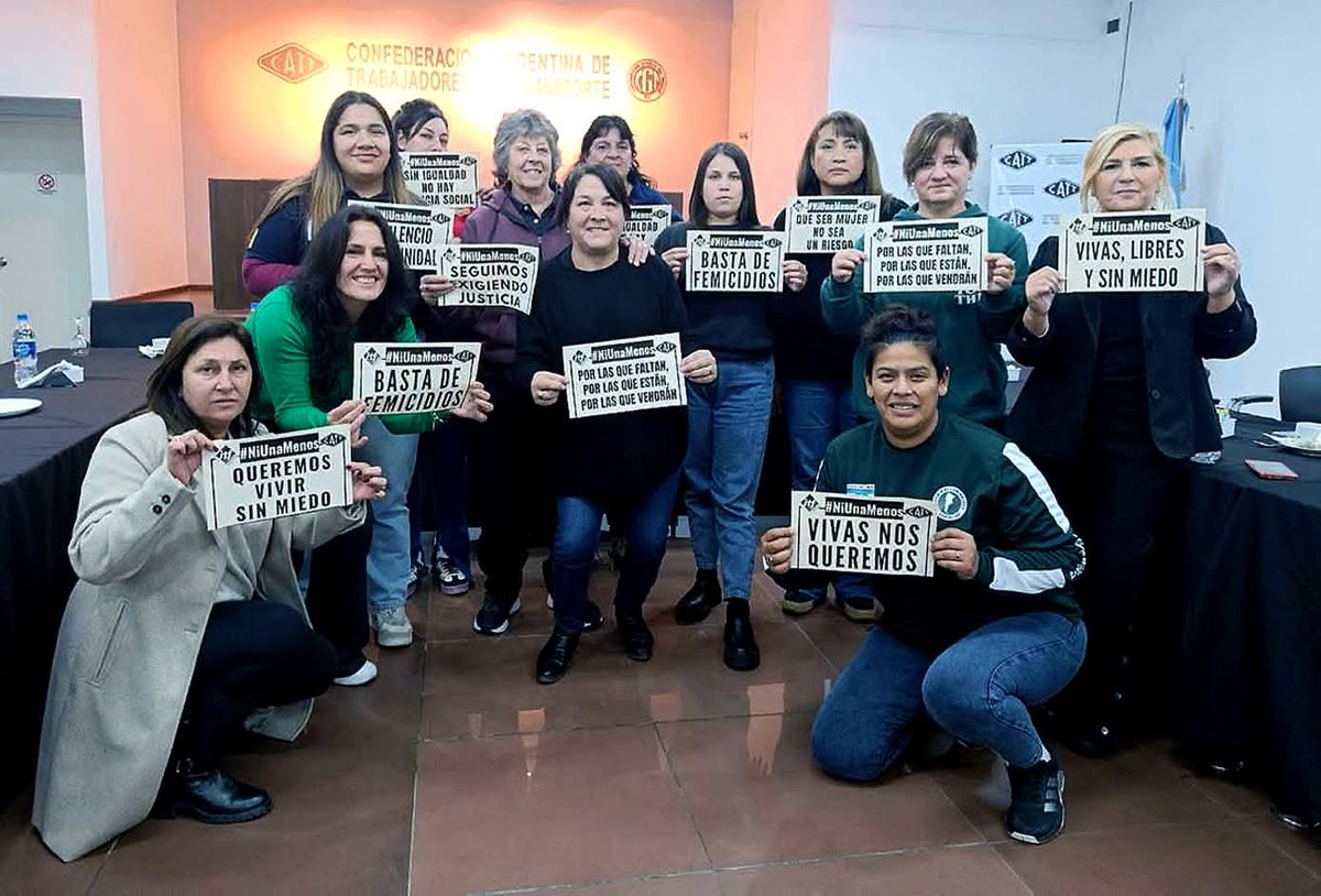 CronicaSindicaL's tweet photo. #VIALES #STVyARA @Gracielastv Aleñá fue electa Vicepresidenta de Transporte de Carretera de América Latina y representante regional ante el Comité Global de ITF. Participó del Encuentro Regional de Mujeres Trabajadoras del Transporte. @somosstv
https://t.co/NXGEBznv3V https://t.co/N4z4GoTor6