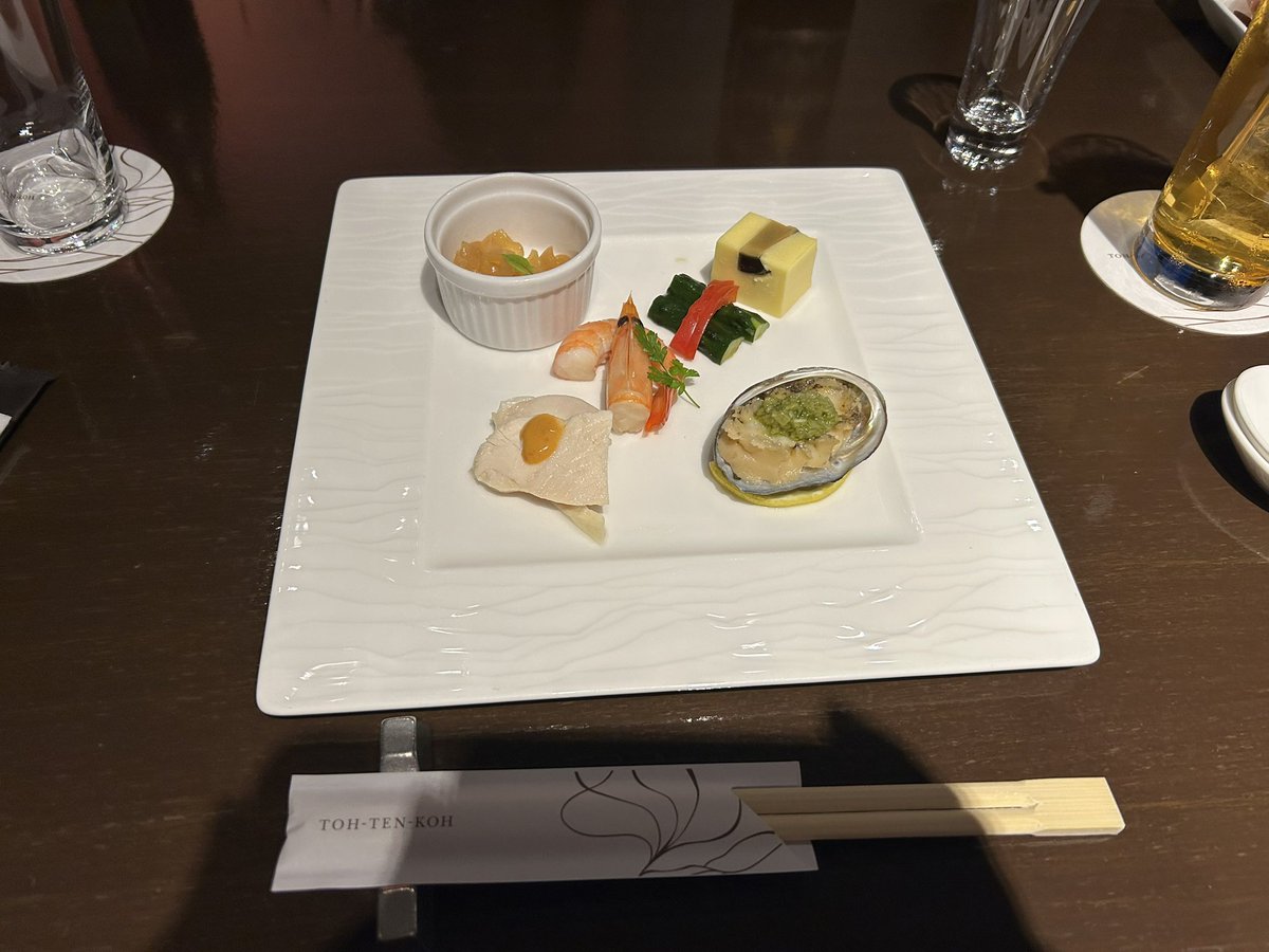 mer_16g's tweet photo. すごい上品な中華料理食べた、夢中になりすぎて写真があんまりない https://t.co/9OYd17y5tp