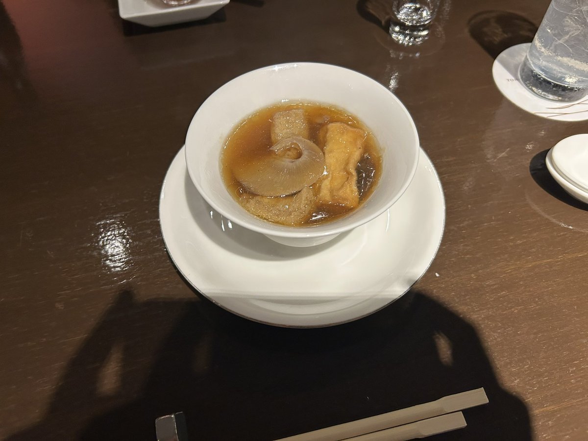 mer_16g's tweet photo. すごい上品な中華料理食べた、夢中になりすぎて写真があんまりない https://t.co/9OYd17y5tp