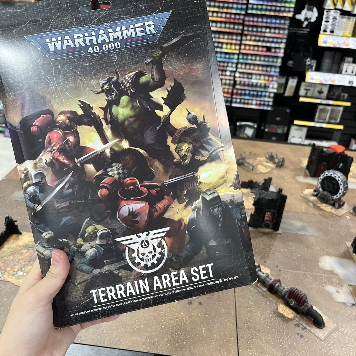 本日はオープンから #New40k の2000ptバトルの準備がされています