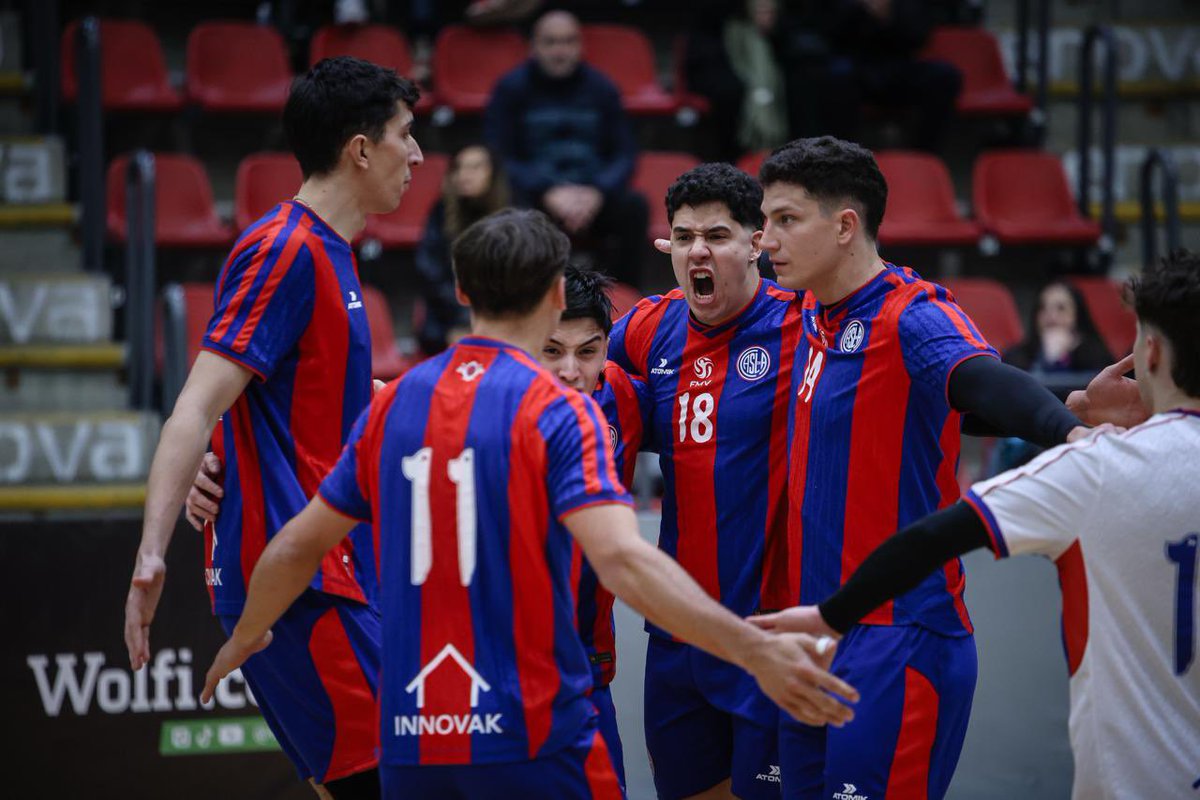 CASLAVoley's tweet photo. 💪 ¡GANOOOÓ SAN LORENZOOOOO!

¡Triunfazo por 3-1 (25-23, 23-25, 25-23 y 25-19) contra Campana, en el Pando, en el primer juego de los cuartos de final de la División de Honor!

 ¡Vamos Matadores! 👊💙❤️ https://t.co/gyH9SN67BM