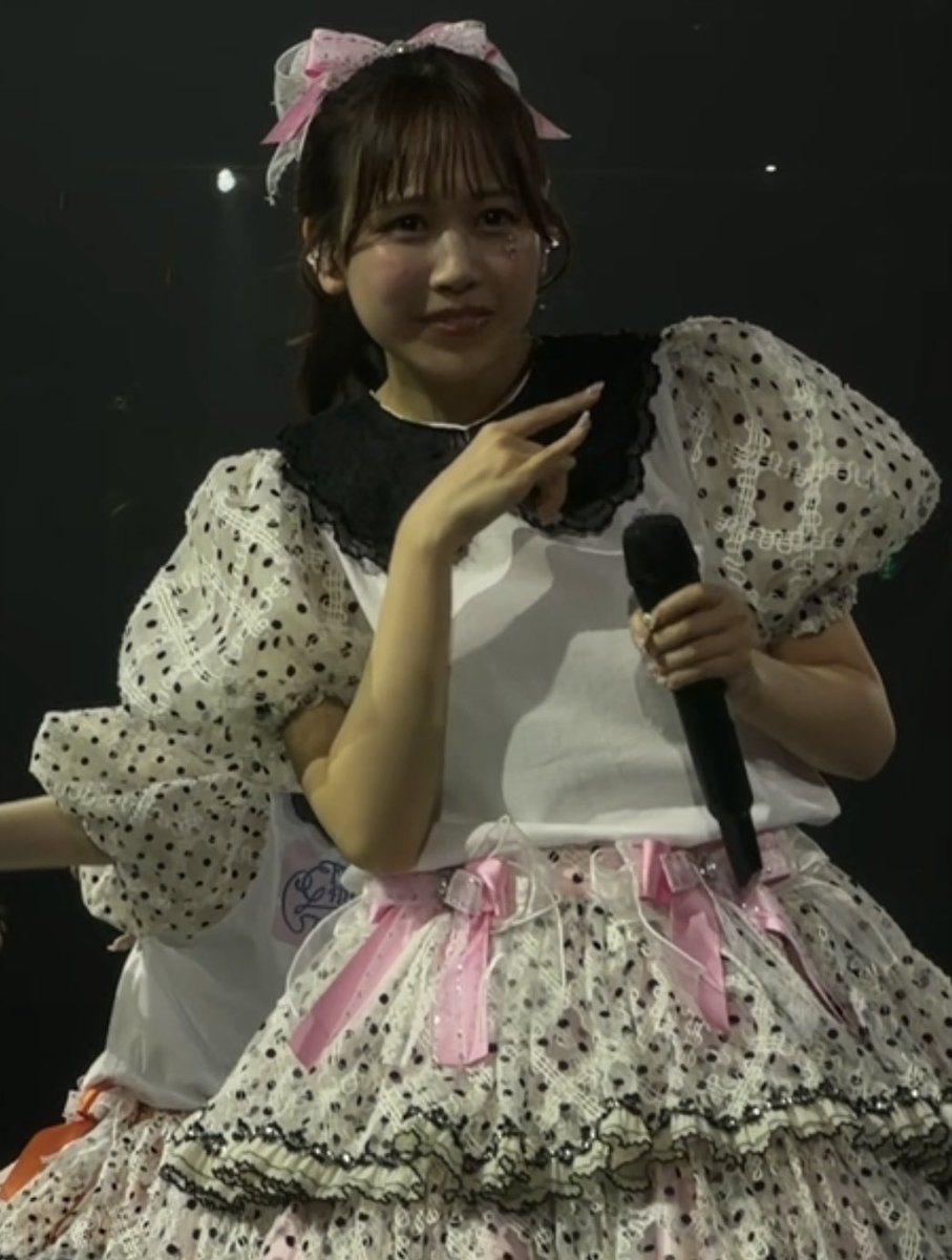 oshimai_go's tweet photo. 犯人るなぴ
人質まなふぃ
目撃者かれん

#ふるっぱー4周年アリーナツアー 
#FRUITSZIPPER 
#松本かれん 
#仲川瑠夏 
#真中まな https://t.co/o1FMUpCVuy