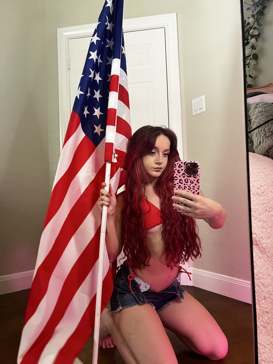 irisbrynn's tweet photo. happy 4th ❤️ https://t.co/ZAUjGJfX8b