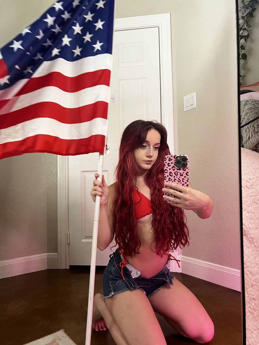 irisbrynn's tweet photo. happy 4th ❤️ https://t.co/ZAUjGJfX8b