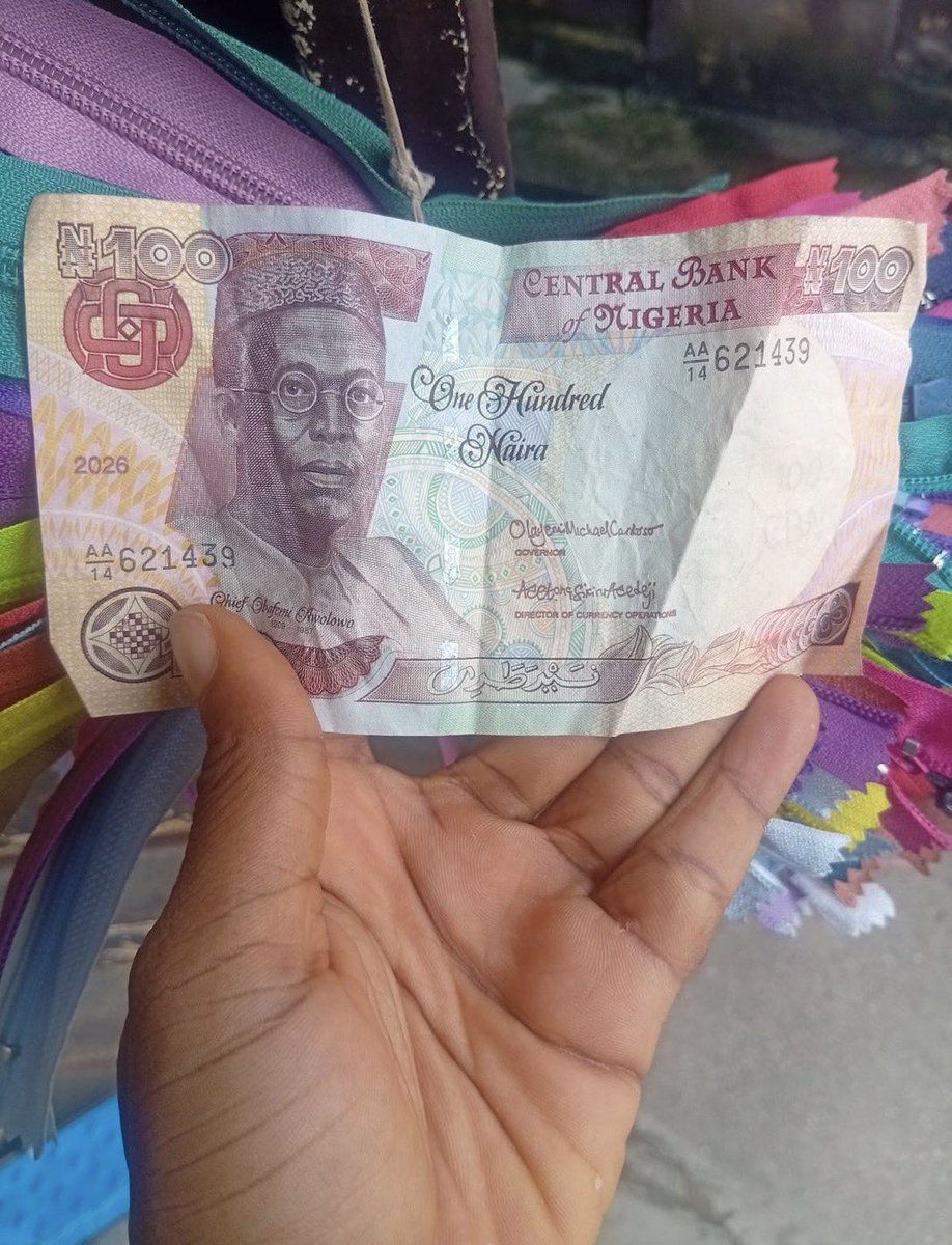 _Mcashy22's tweet photo. Finding a ₦100 note these days feels like spotting rare wildlife 🫠 https://t.co/qbPhlsHLyG