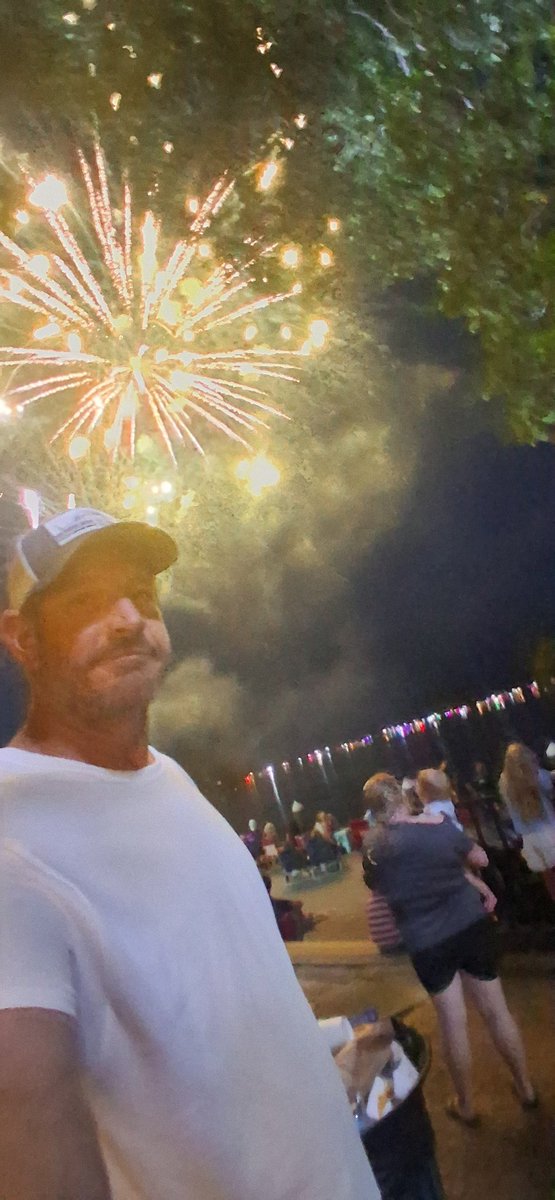 DChaneler's tweet photo. Happy 4th of July. https://t.co/mB2Wr5fXn7