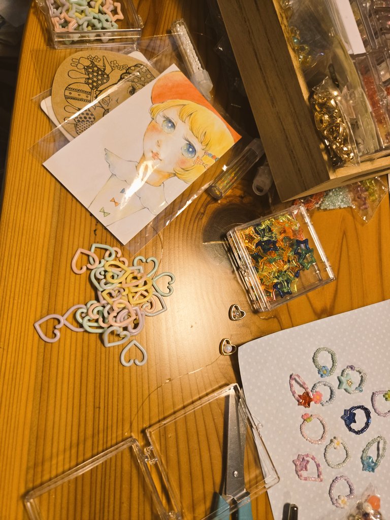 ukr_ism's tweet photo. せっせと
かちょうじゅんびちゅう～～
#kachou https://t.co/5pXl1Qt32T