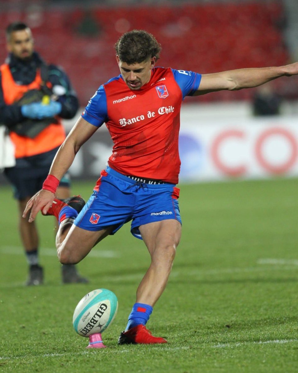 INDChileOficial's tweet photo. Los Cóndores defendieron la casa 🇨🇱🏉 

Chile debutó con una sólida victoria por 48-31 sobre Rumania en la primera fecha de la Nations Cup 2026, ante 15.972 espectadores en el Estadio Nacional. 

Nuestro país sigue siendo sede de grandes eventos deportivos. https://t.co/V8VY8yC50i
