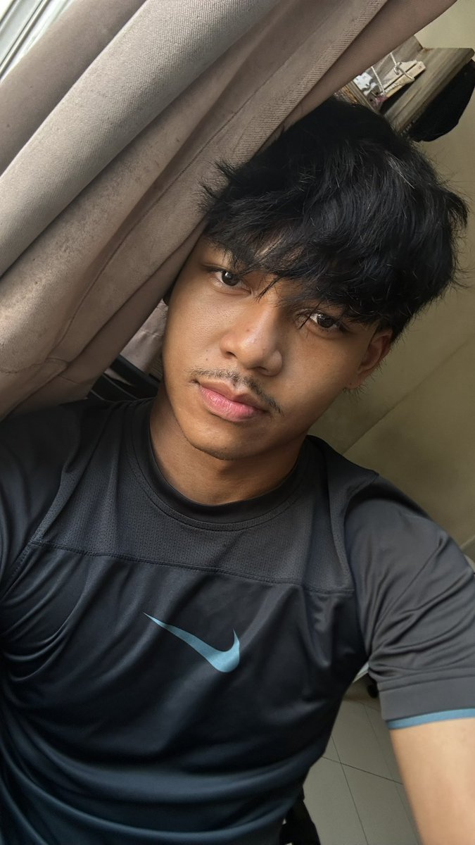 wannestle's tweet photo. sleepyhead https://t.co/QO1J3BtrOp