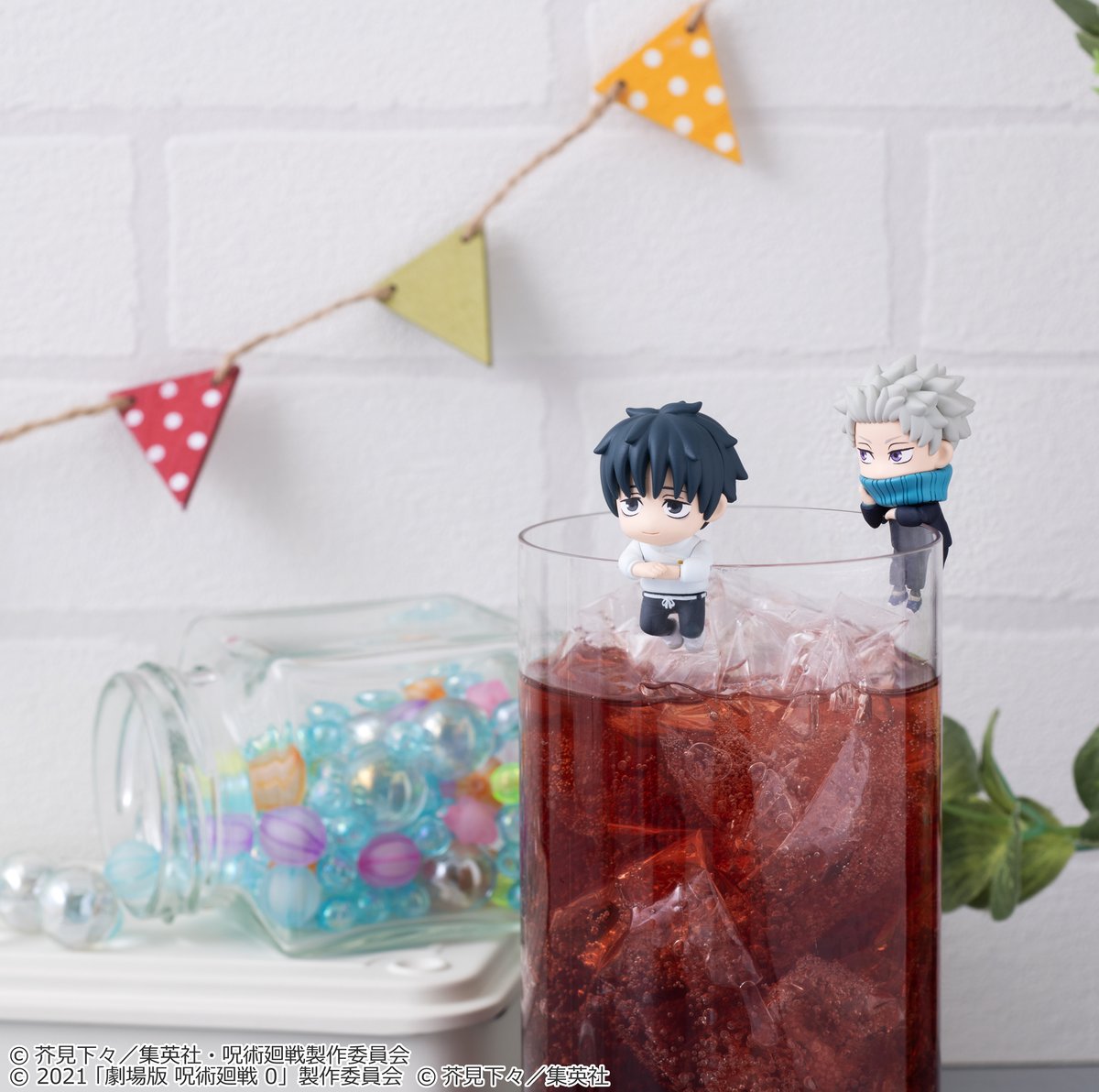megahouse_tori's tweet photo. アニメ【#呪術廻戦】​５周年

˗ˏˋ ご予約受付中！ ˎˊ˗

ーーーーーーーーー🍃☕
お茶友シリーズ
アニメ『呪術廻戦』  5周年
🍃☕ーーーーーーーーー

付属の看板やコップに乗せて飾ることが出来るメガ！
カフェに持って行くのもぴったりなアイテム✨

https://t.co/Xd1I2LUzFS

#jujutsukaisen #アニメ呪術廻戦5周年