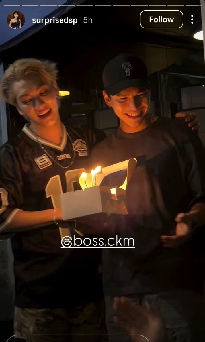 always_think1st's tweet photo. #Bosschaikamon celebrated w his real friends after his FS Bday event/coworker #Noeulnuttarat is never w him.#BoNoh know #BossCKM would rather spend freetime w these friends,birthdays, vacations etc&amp;is only ever w #S2TheSunset 4paid events #BossNoeul over after fanmeets this yr https://t.co/w8PSnIXAf4
