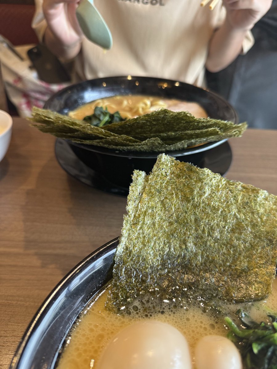 yubatomat11's tweet photo. 対面、海苔マシマシマシマシ https://t.co/4hFhCqZtlh