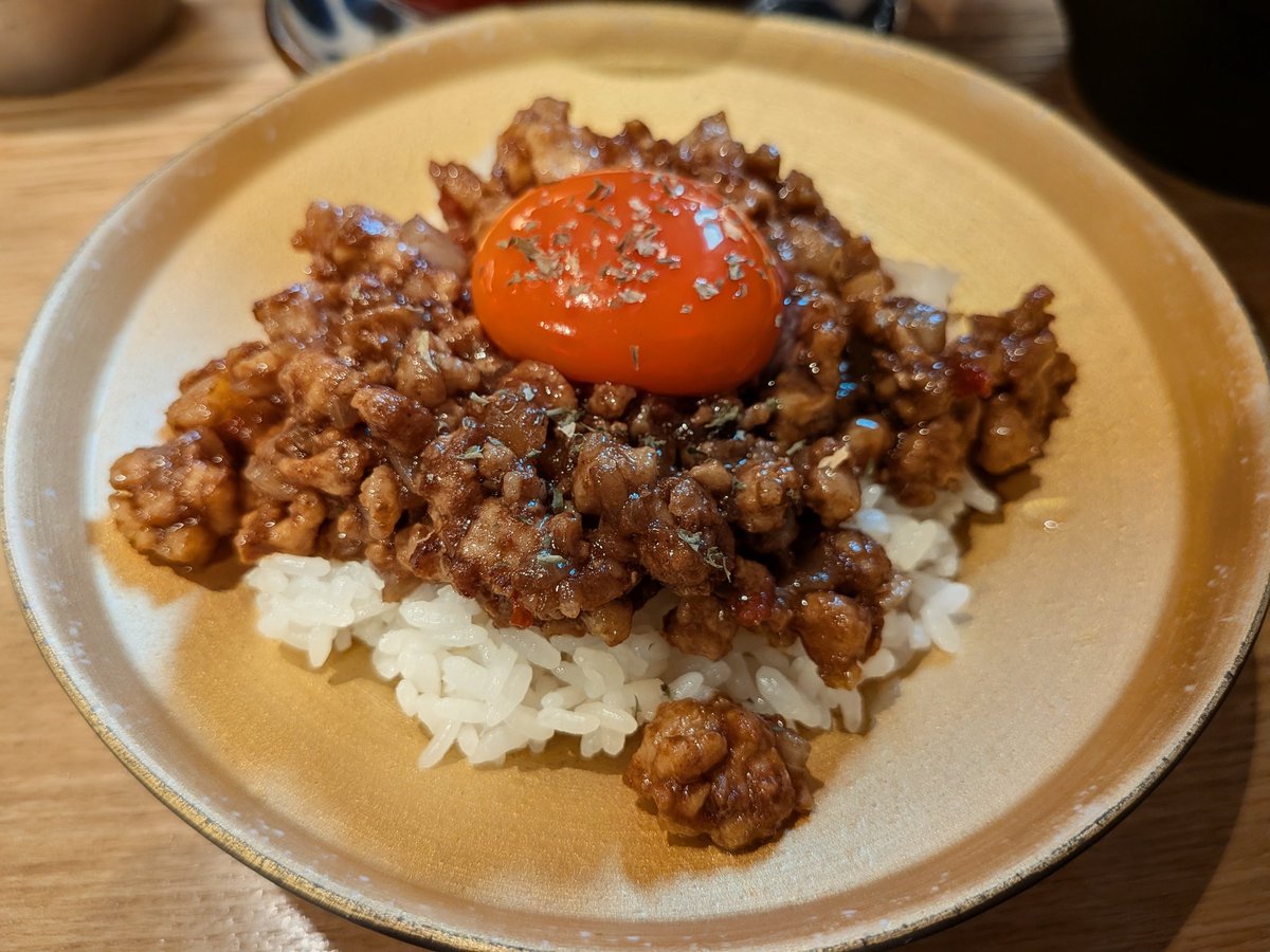 harapankenken's tweet photo. 日曜日のつけ麺和さん
キトさん
無理言ってゴメンちゃい
キーマカレー
身体が欲していた❤
本日のメインはこちらで、
カレーつけ麺がお供な感じ
カレー好きにはたまらない
皆さん
ご馳走様でした😊
#つけ麺和 https://t.co/bq5XOzcajI
