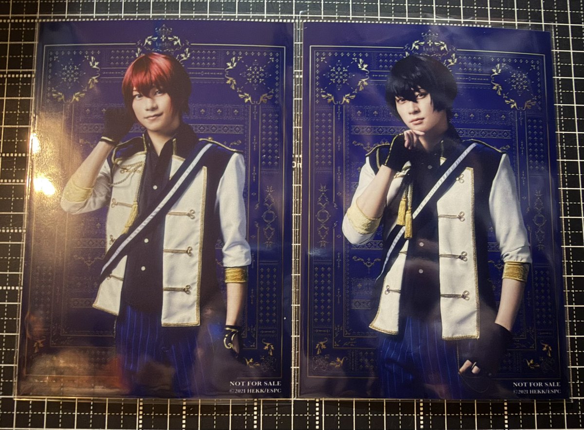 m3_emusan's tweet photo. 【交換】 あんさんぶるスターズ STAGE あんステ Requiem from Knights 返礼祭

譲）物販 特典ブロマイド
凛月 司

求）同種 レオ
※凛月は司と2枚まとめての2:2の交換のみ、凛月単品の交換は不可

7/5 11:30〜12:00前後、16:30〜17:00前後 会場付近にて手渡し https://t.co/hCgu4CTO4i
