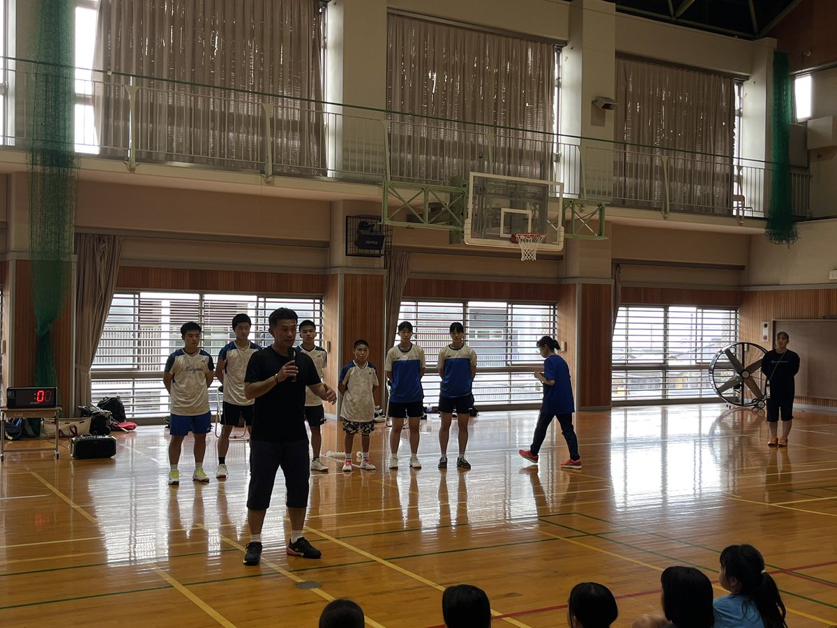 SBCschool's tweet photo. 2026/07/05
#アスルクラロ さんと #バドミントン #普及活動 🏸 https://t.co/PX12Aa3KKv