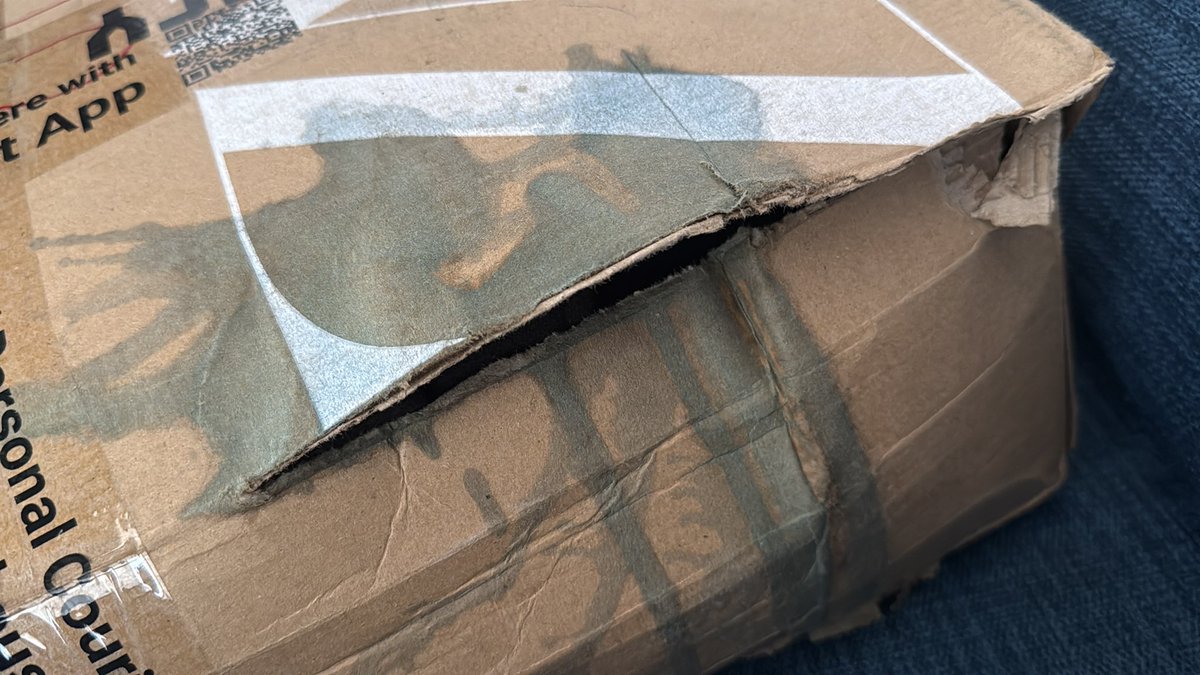 GauravBhatia92's tweet photo. @ZARA @ZARA_Care @ZARA @ZARA_Care please blacklist @delhivery @help_delhivery. I have always received damaged and missing items from your delivery. This is the condition of packages i got this time https://t.co/qufDd35l4b
