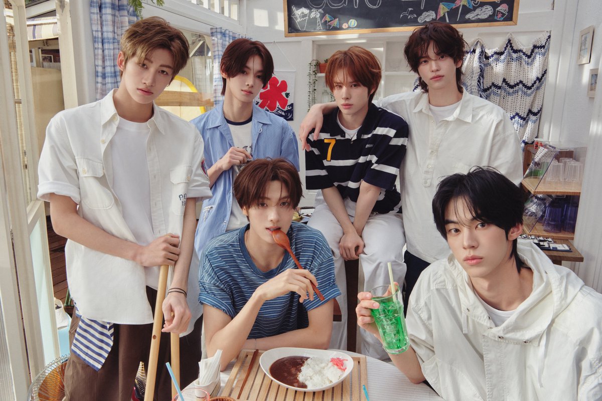 HYBE_Chart's tweet photo. HYBE 5th gen groups with the highest total Circle Chart album sales.

1. @BOYNEXTDOOR_KOZ : 6.8 Million
2. @cortis_bighit : 4.8 Million
3. @TWS_PLEDIS : 4.5 Million
4. @ILLIT_official : 2.7 Million https://t.co/RvETRCnVtR