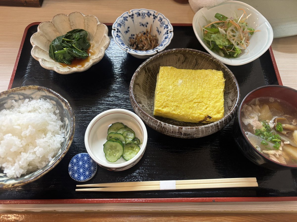 49tif26's tweet photo. 職場の方にお勧めされた、土日の朝5〜8時限定の朝ご飯食べてきた🥳大満足🥳 https://t.co/YhfTV5hhj5