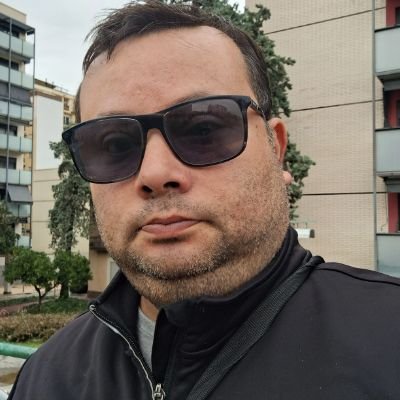 FermnPrietoTru1's tweet photo. Catalán

🎙️ Molta atenció a la megafonia del Feliu i Codina! A partir d'ara, tindré l'honor i l'orgull de ser la veu de l'@uahorta. Amb moltes ganes de cantar els vostres gols i fer rugir el nostre estadi. Ens escoltem molt aviat, afició! 💪⚽️ #a
#ForçaHorta  #Speaker⚪️⚫️ https://t.co/Y0td5eEfTa