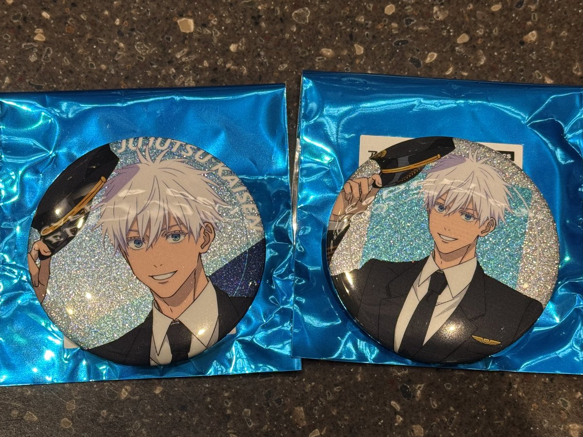 bestgirlyazy's tweet photo. I only bought 2 blind packs at the pop up and I got both gojo badges YIPPEEEE https://t.co/XiHkbnX8ON
