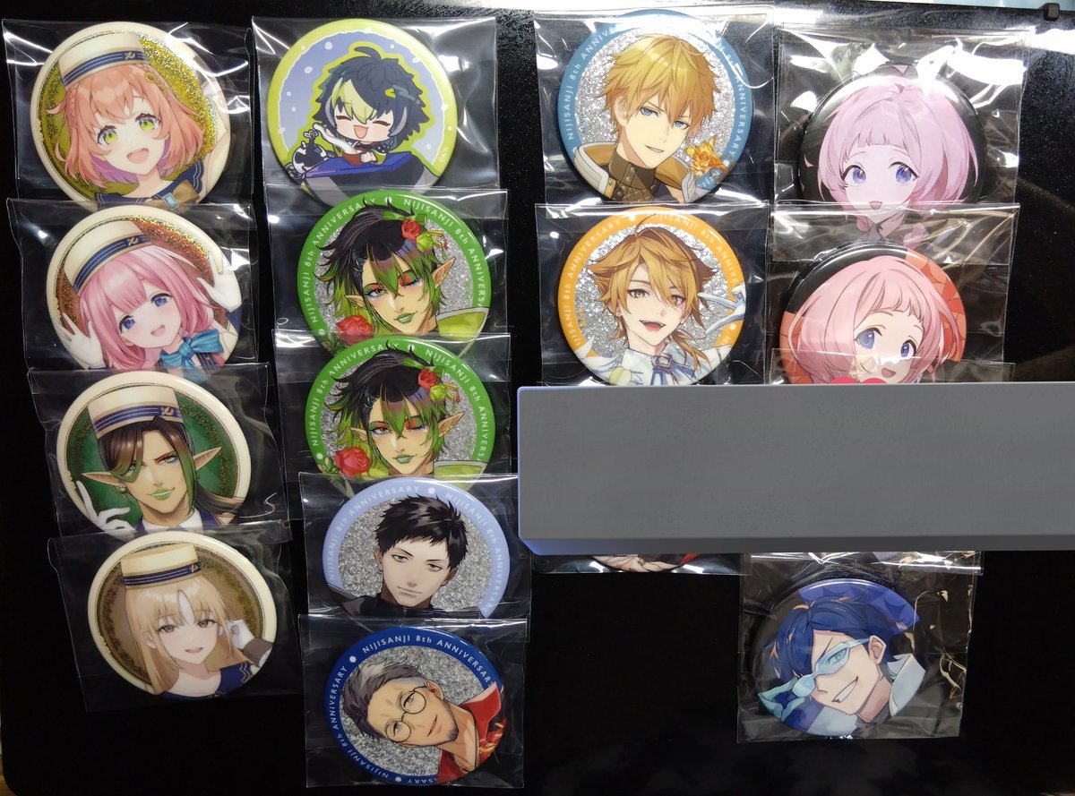 iys_po's tweet photo. 【交換：譲渡：買取】にじさんじ クリアカード コレカ 缶バッジ チョコエッグ 

【譲】画像1.2.3.4
【求】画像5.6

纏めてや、比率違いも可能です。
検索からでもお待ちしております。
よろしくお願いします。 https://t.co/izUl15tqtd