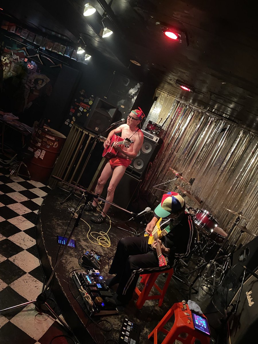 kmiz78's tweet photo. 素晴らしき夜でした！
千葉ケイコさん、何回見ても心揺さぶられる。対バンの皆さんも全部凄かった！ https://t.co/4gdlzYr9wR