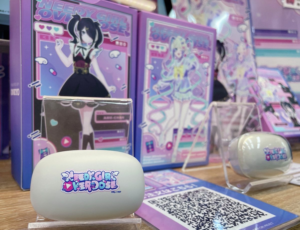 ONKYO_ANIME's tweet photo. 🩷TVアニメ『NEEDY GIRL OVERDOSE』🩵
コラボワイヤレスイヤホン受注受付中‼️

#音アニ 1号店にてイヤホンの実機を展示中✨
イヤホンの試聴が可能です◎
描き下ろしイラストを使用した関連グッズは店頭でも販売中🛍

ぜひ、お立ち寄りください✨

ECサイト🛒
https://t.co/lW59y6Fl8U

#ニディガ https://t.co/S8dBKkpWYI