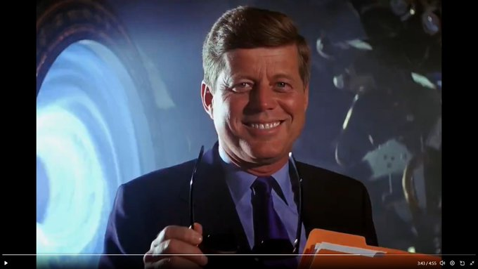 drawandstrike's tweet photo. Count how many times the red folder appears. 

26. 

Interesting. 

Many times the mysterious red folder is shown being held by US Presidents. https://t.co/OiwTEqKfgk