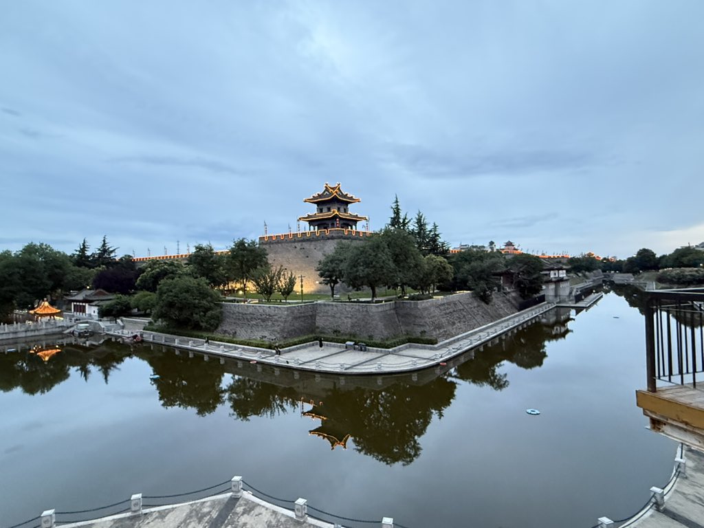 haochenyan52460's tweet photo. https://t.co/W6A6obugRK