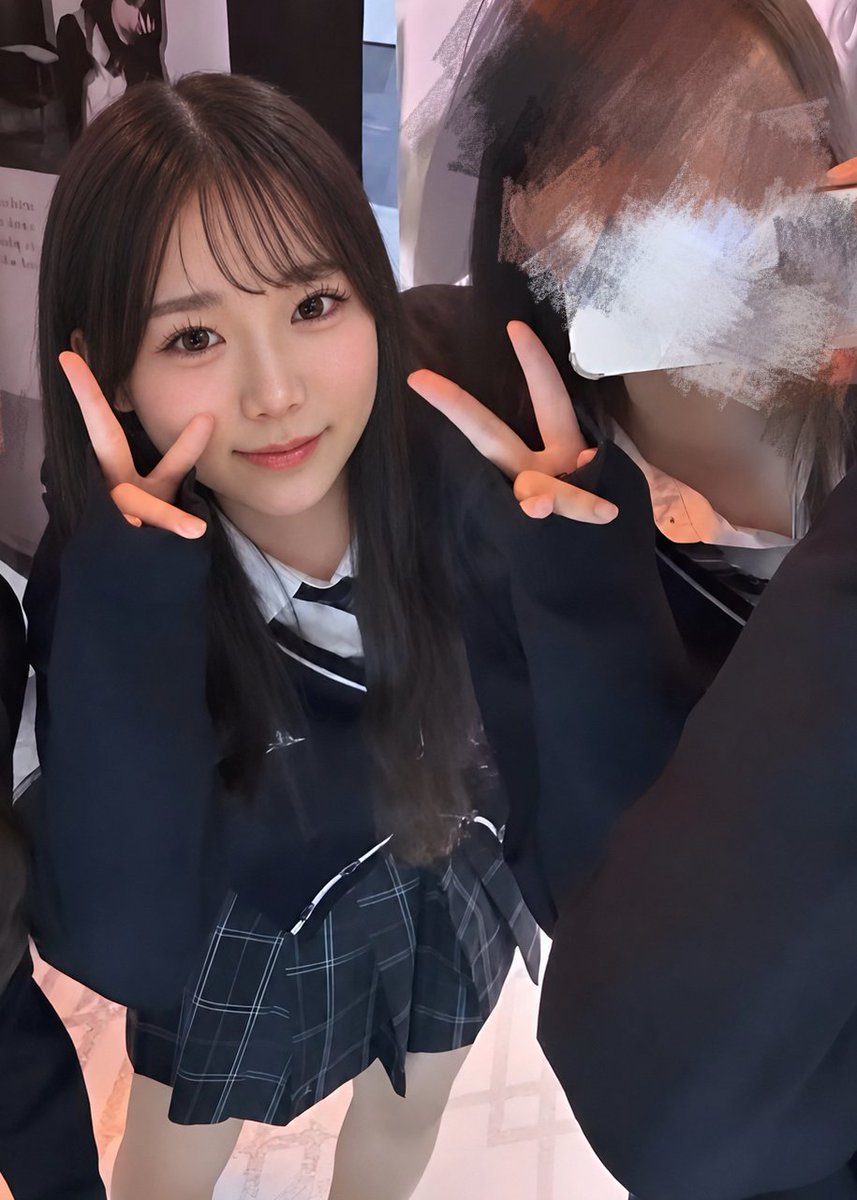 Brookesy_6's tweet photo. 【速報】女子髙校生とその姉の彼氏の腹黒さが人間離れしている件

表の顔
・家で数回あったことある程度の関係
・2人とも偏差値はそこそこ高く誠実な性格
・2人とも運動神経がよく長距離が得意

腹黒さ↓ https://t.co/pWZusl7b55