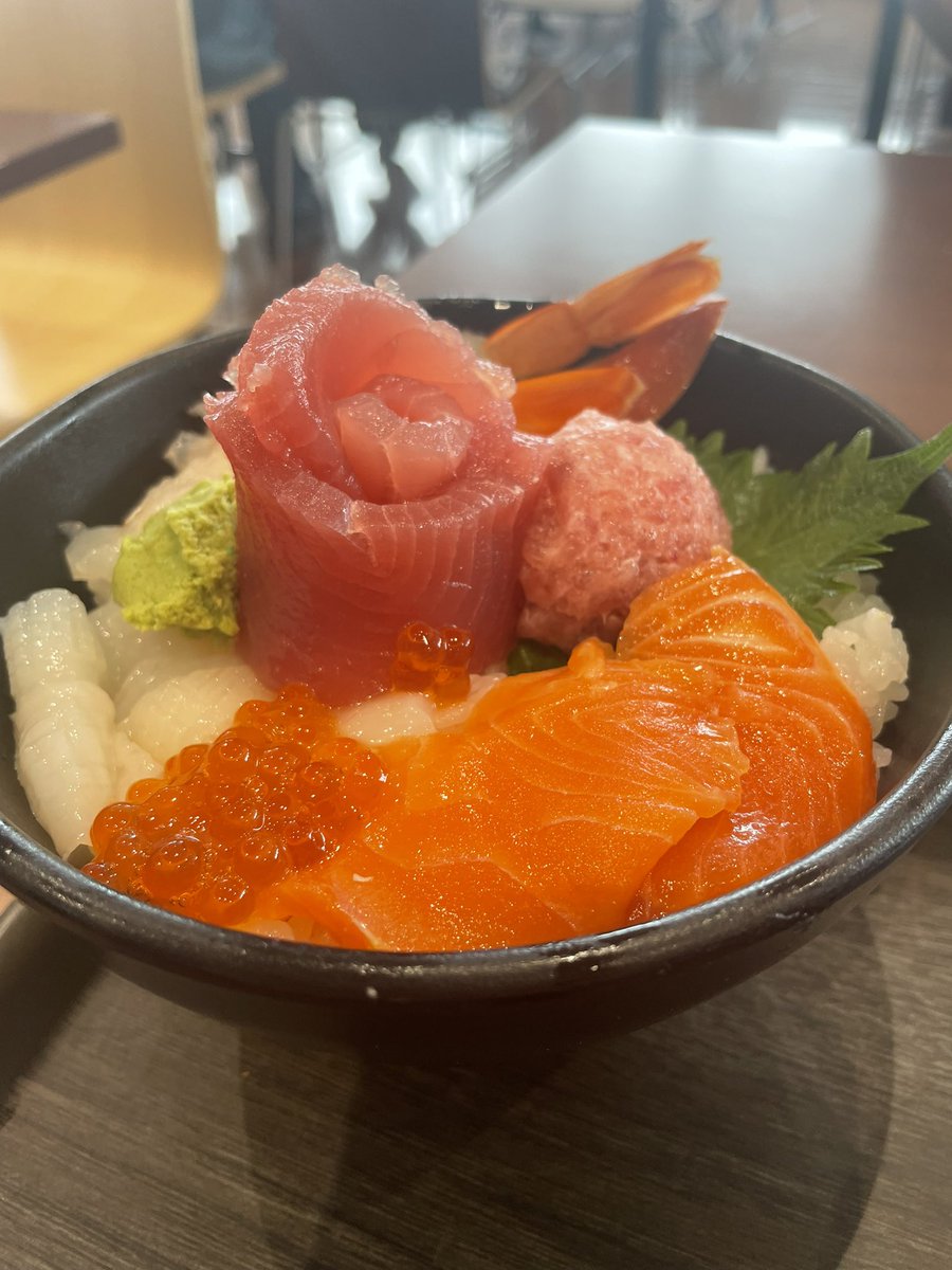 edurlyn's tweet photo. ランチターイム😋🍴💕 https://t.co/o70d9WoN6O