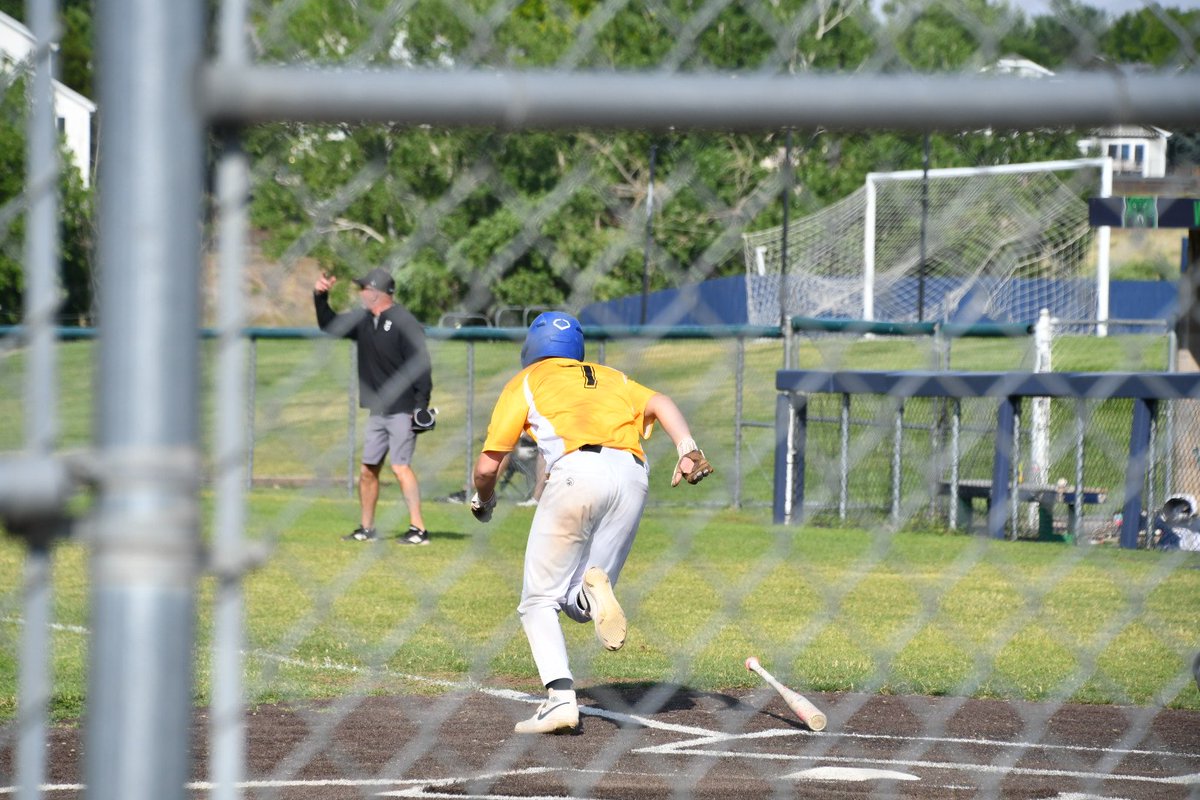 maximusgraff7's tweet photo. Game 3 ✅ 
RHP

Set the tone.
4.0 IP | 2 ER | 3 K
On the mound until the mercy rule ended it. Another win for the Rocky Mountain Oysters.

Business isn't finished. Game 4 tomorrow. ⚾️🔥

#RockyMountainOysters #COBSBL #utility #RHP #ClassOf2029 https://t.co/R8YcmHVvbe