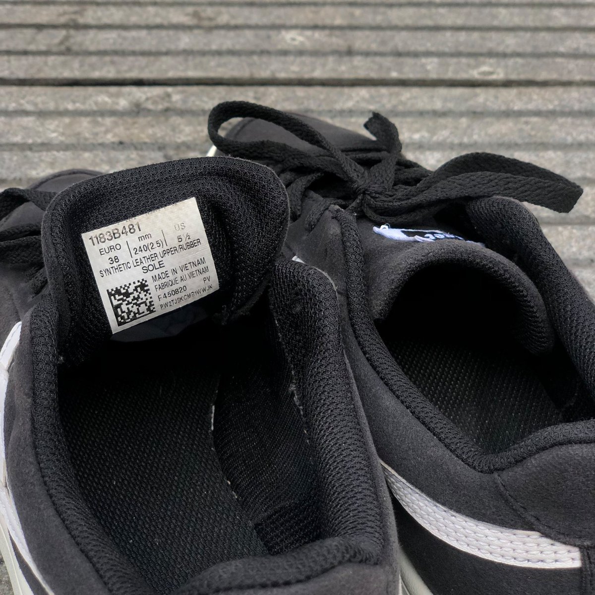 lijenohi's tweet photo. Wts Sepatu Onitsuka tiger uk 38

💰300k
📍shipping from Jatim 
🛒 co oren(bisa keep event) 
✅ jarang dipakai soalnya agak gedean, sudah dicuci, box nya nanti dapet random ya bestt
Yukk bestt diangkut lagi BU👉👈

🏷️ sepatu, onitsuka tiger
#preloved #wts #zonauang #zonajajan https://t.co/wLSoAUsTP2