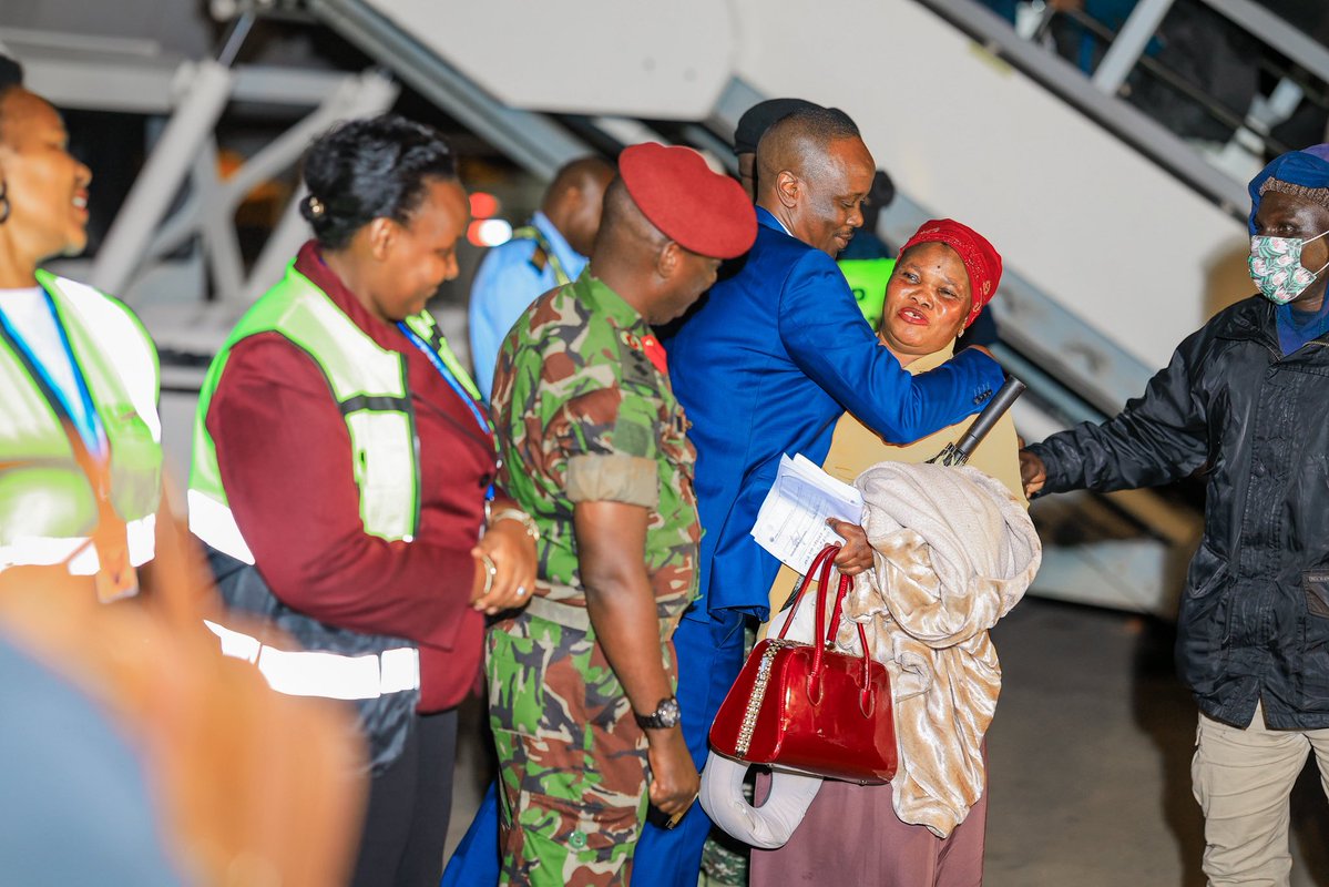 UgEmbassySA's tweet photo. For many, it was more than just a flight home. It was a journey from uncertainty to safety. 

As the aircraft doors opened at Entebbe International Airport, tears of relief, warm embraces and heartfelt gratitude filled the arrivals terminal as families and Government officials welcomed the returnees back to the Pearl of Africa.

@mkainerugaba @GovUganda @KagutaMuseveni @GCICUganda @UgandaMediaCent @ubctvuganda @ChrisOMagezi @d_ogwang @AmoruPaul @UgandaMFA