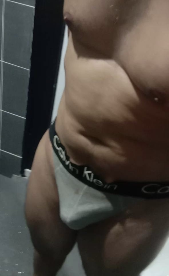 AbangSpender's tweet photo. CF BAPAK KWN SNDIRI (USTAZ)
Kwn aq ni str8. Dh lama crush kt dy tp x dpt. Dy anti-gayy. Bpak dy ustaz sek. agama. Hnsem &amp; body sdap. Tak dpt anak, dpt bapak dy pun ok. Tnggu aq &amp; gang plan smpai dpt BJ, RIM &amp; Fun dgn bpak dy. Gangbng bpk dy

FULL 👇🏻
https://t.co/4mkceiwJzk https://t.co/E5GeoYQg6s