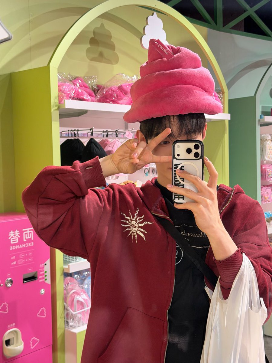 ZhangHao_Outfit's tweet photo. 260705 Bubble

📍うんこミュージアム TOKYO

#ZHANGHAO #장하오 #章昊 #ジャンハオ #AND2BLE #앤더블 https://t.co/jJEp35ch1H