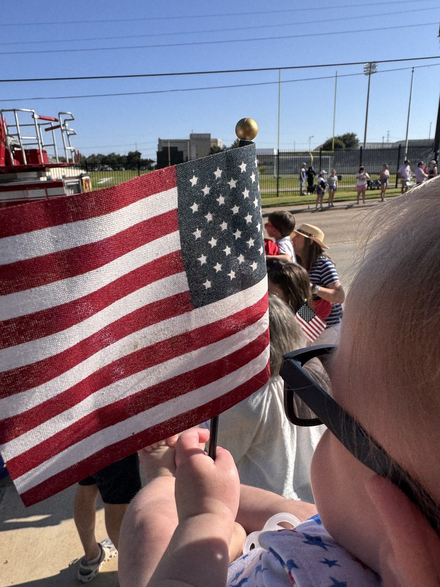 _justinrhoads's tweet photo. Grateful for freedom. #USA https://t.co/sr63JL53y3