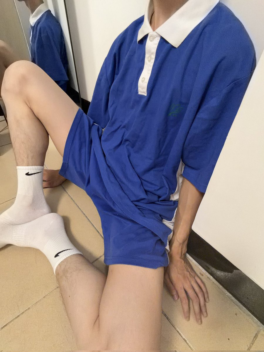txf43838's tweet photo. #深圳校服，随便拍拍 https://t.co/qGzRd71rgz